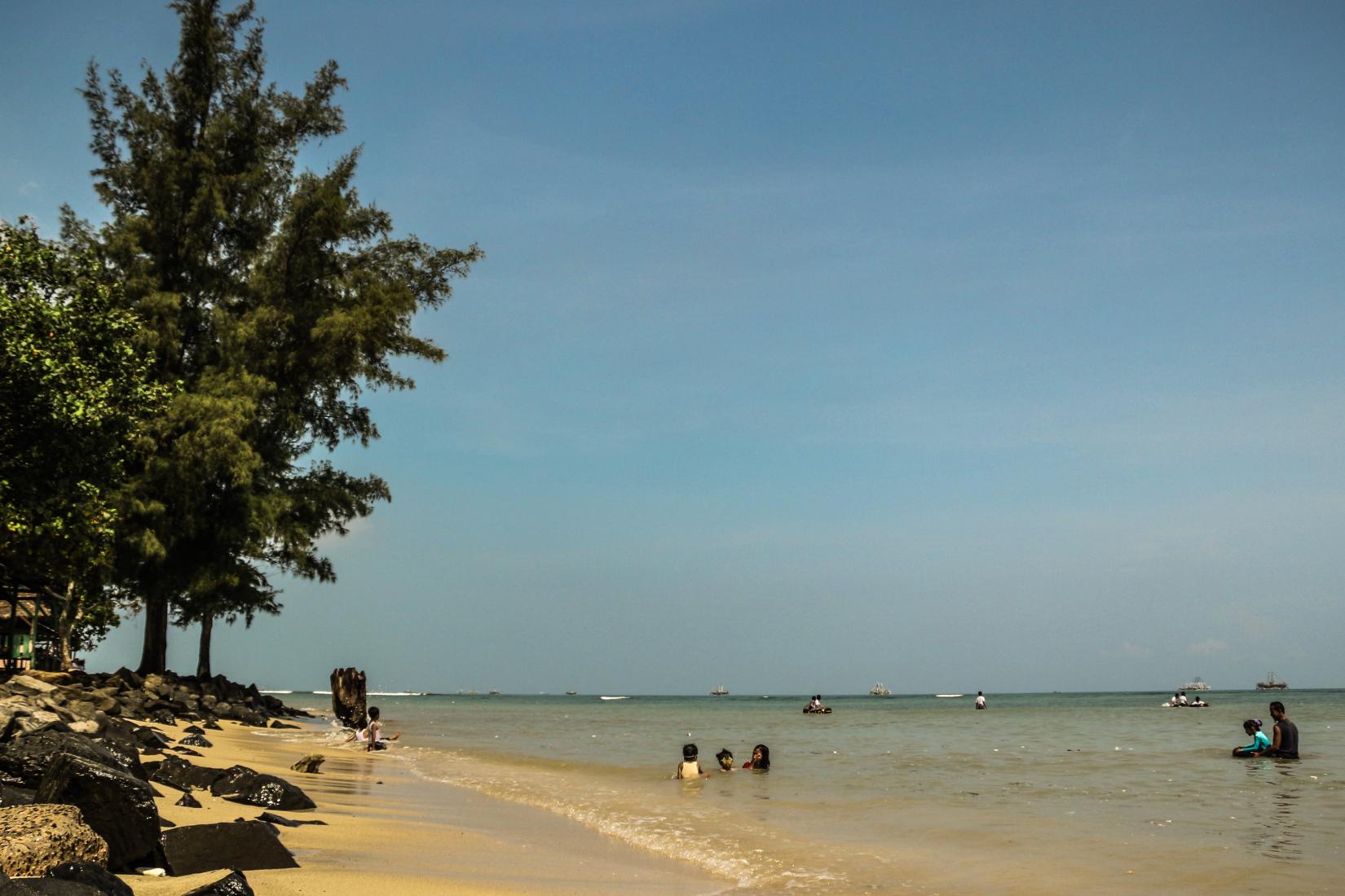 Sandee - HomePage / Batu Lobang Pantai