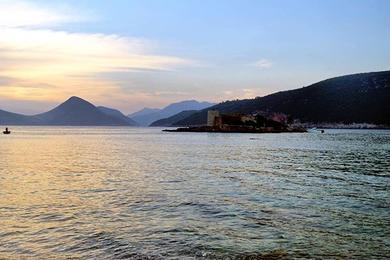 Sandee Miriste Beach
