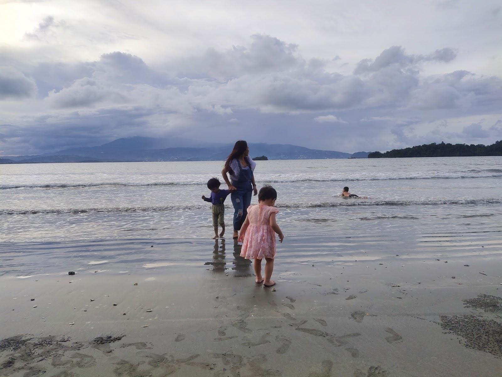 Sandee Pantai Holtekamp Jayapura