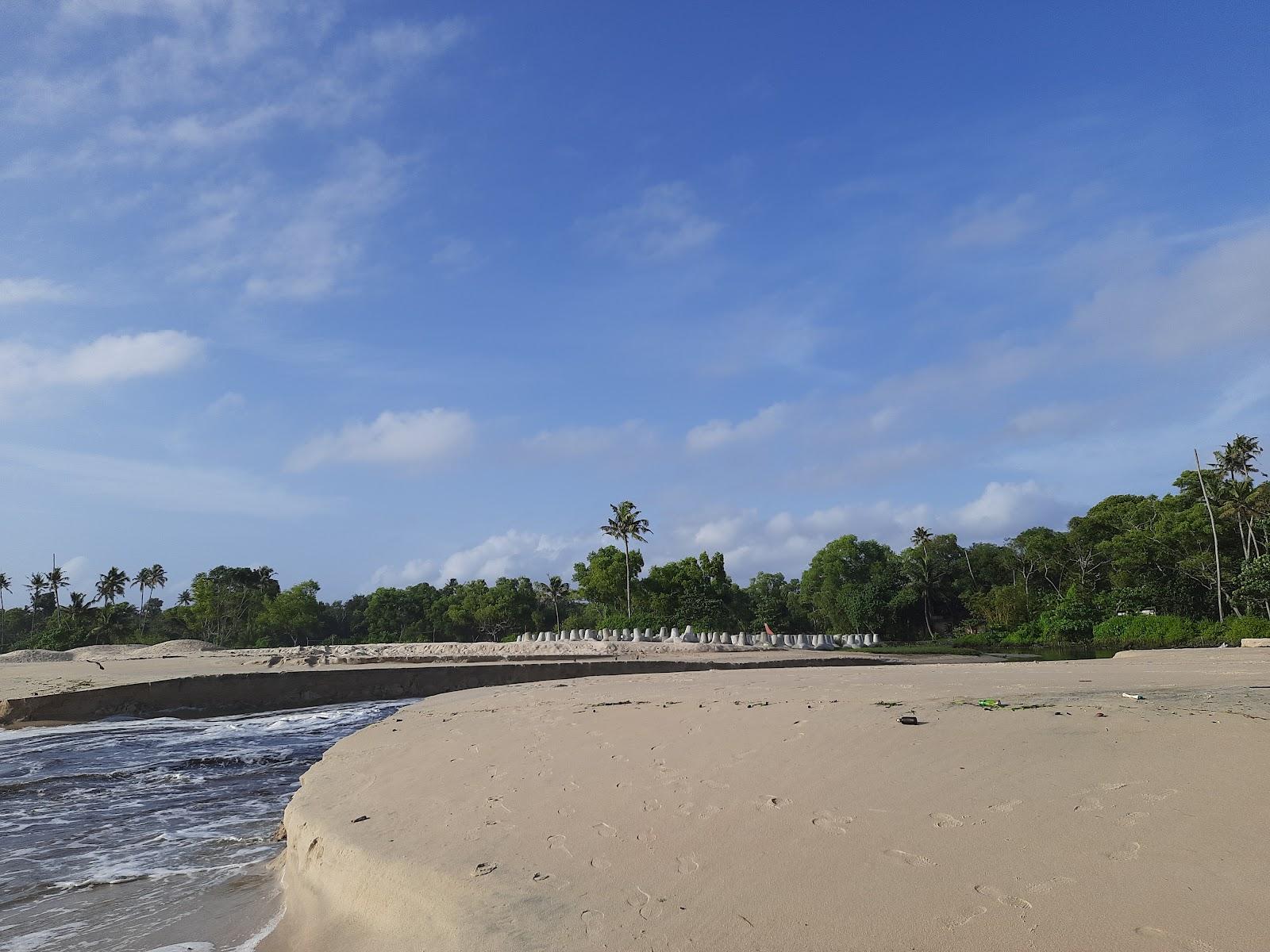 Sandee Pollethai Beach