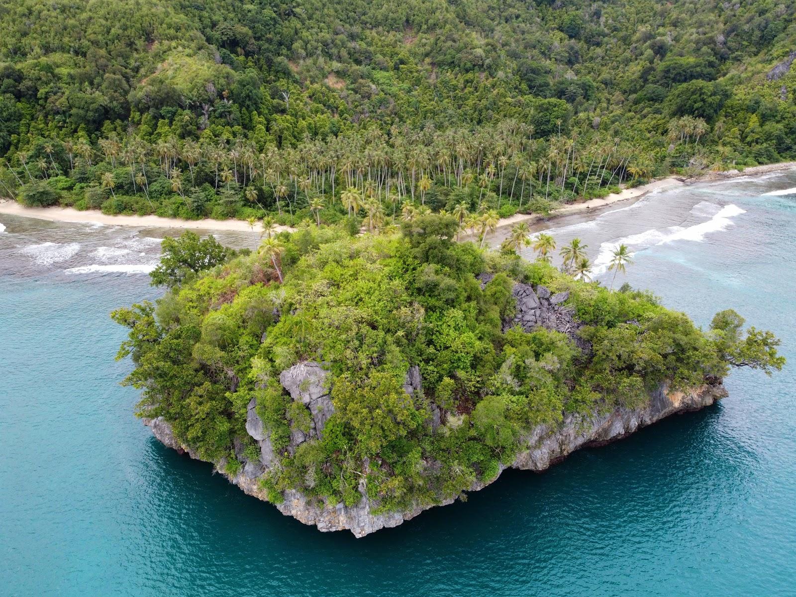 Sandee Pantai Seureudong