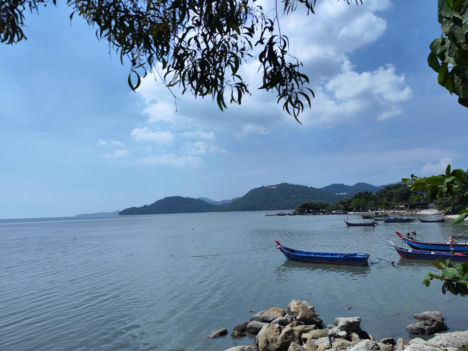 Sandee Pantai Esen